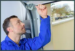 Master Garage Door Service Barrington, IL 224-300-0713 - sid-ser-rep-gr-17m